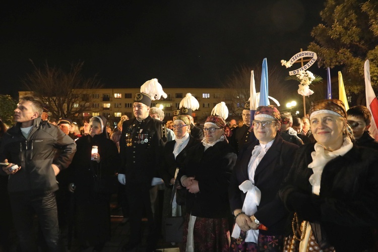 Różańcowa procesja fatimska w Czechowicach-Dziedzicach