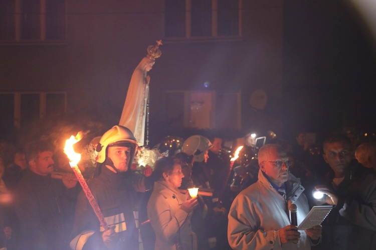 Różańcowa procesja fatimska w Czechowicach-Dziedzicach