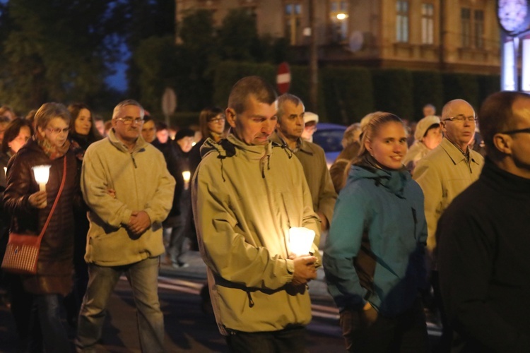 Różańcowa procesja fatimska w Czechowicach-Dziedzicach