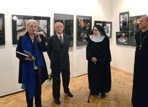 Spotkanie z s. Małgorzatą Borkowską poprzedziło otwarcie wystawy fotografii autorstwa Wojciecha Stana, radomskiego artysty fotografika