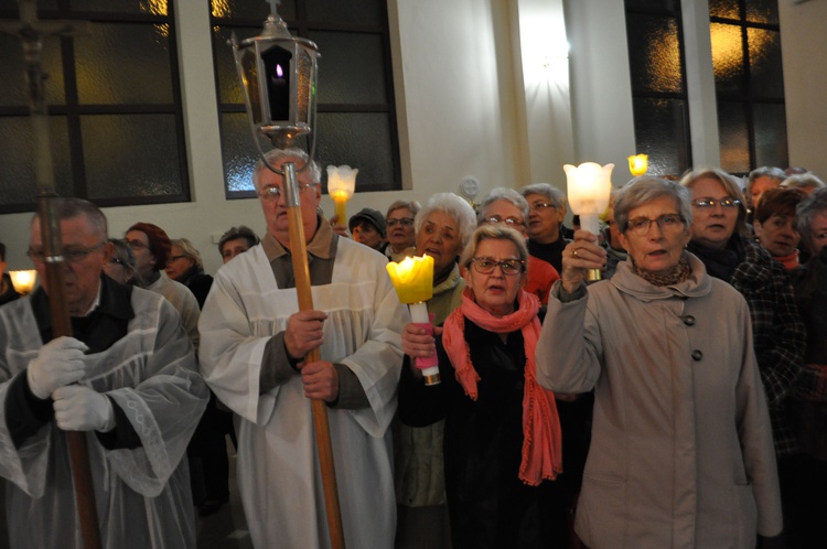 Figura Pani Fatimskiej w nowym kościele w Płocku