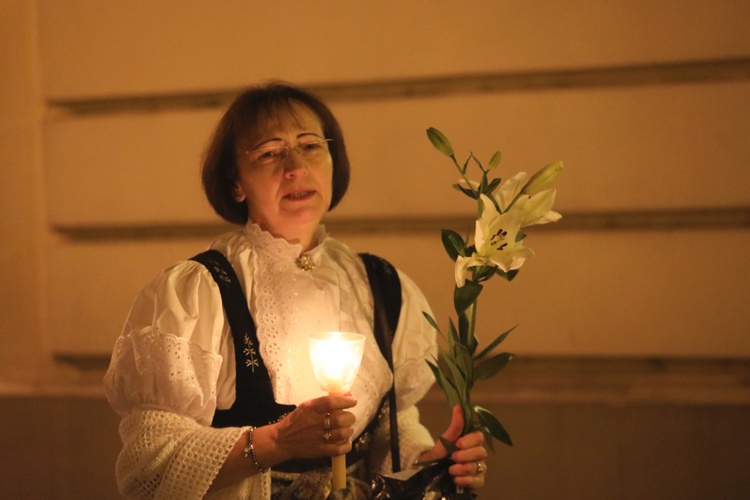 Poświęcenie figury MB Fatimskiej u św. Marii Magdaleny w Cieszynie