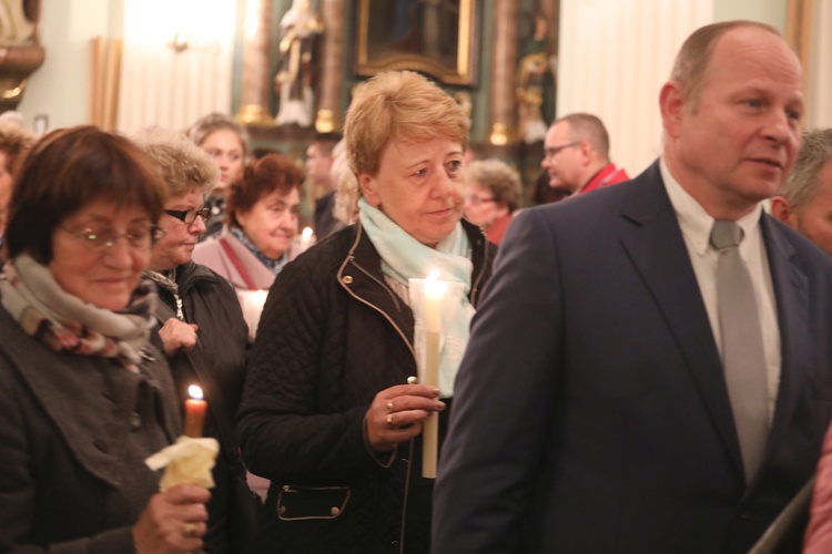 Poświęcenie figury MB Fatimskiej u św. Marii Magdaleny w Cieszynie