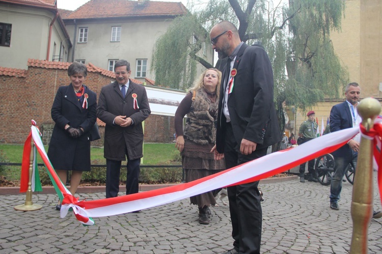 Generał Bem na kamienicy