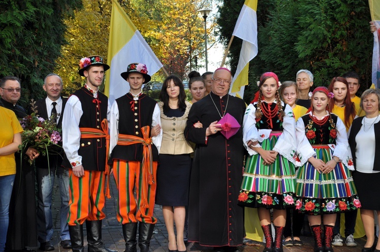 Dzień Papieski w Zduńskiej Dąbrowie