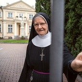 – Wciąż zgłaszają się do nas dzieci wojenne, szukające swoich śladów − wyjaśnia s. Teresa Antonietta Frącek.