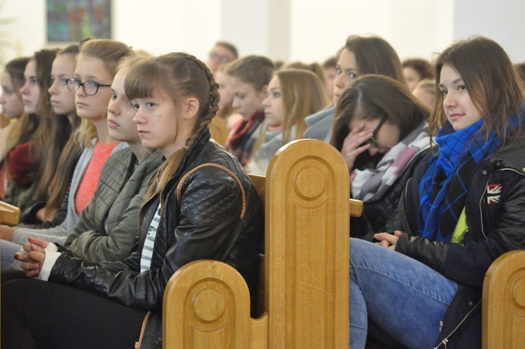 O religiach Wschodu w Krużlowej