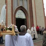 Relikwie św. Hiacynty i Franciszka w Pieszycach 