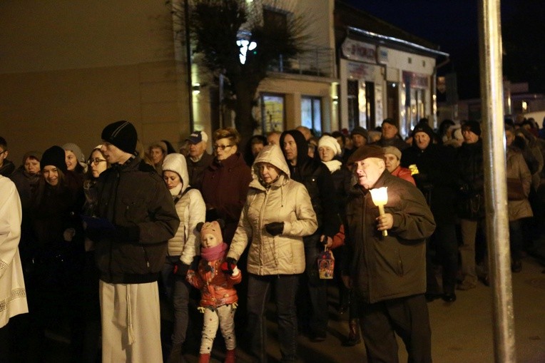 Procesja różańcowa w Żabnie