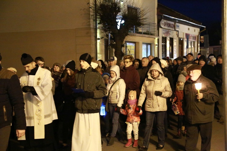 Procesja różańcowa w Żabnie