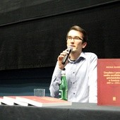 Michał Słomski, autor książki o urzędnikach i personelu łowickiego zamku arcybiskupów gnieźnieńskich
