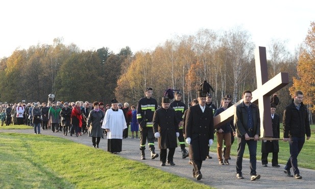 Modlitwa za więźniów obozów i łagrów w KL Birkenau