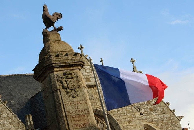 Spór o krzyż we francuskim Ploërmel