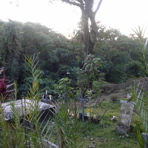 Groby w Peru