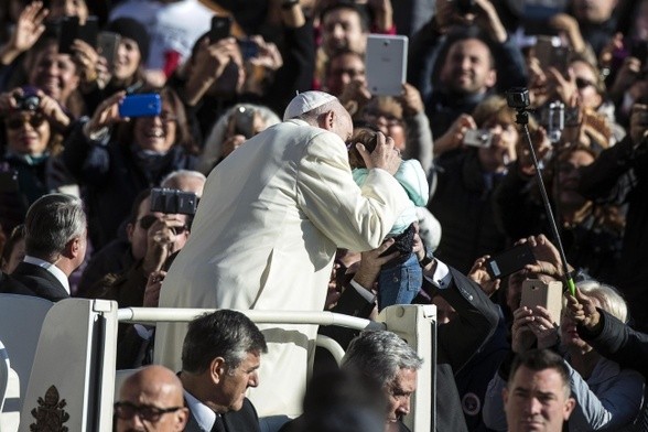 Franciszek: Chrześcijanin nie może żyć bez Eucharystii