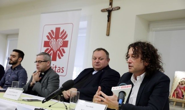 „Polska dla świata” – wspólny projekt Caritas i Stowarzyszenia „Pomoc Kościołowi w Potrzebie”
