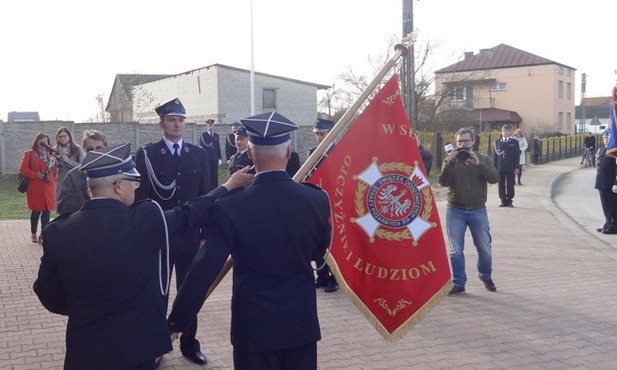 Podczas uroczystości poświęcono sztandar OSP w Jakimowicach