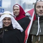 Tysiące flag pod hasłem "My chcemy Boga" 