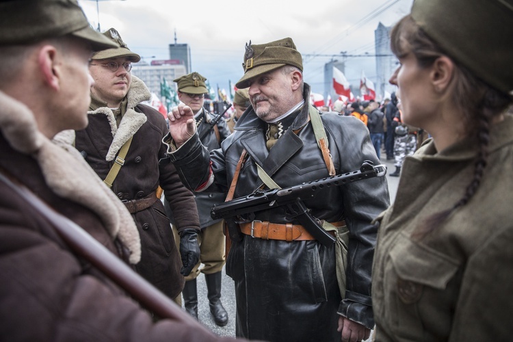 Tysiące flag pod hasłem "My chcemy Boga" 