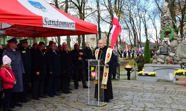 Pod jedną biało-czerwoną flagą