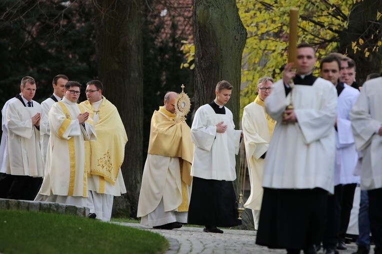 Widzieć potrzebujących