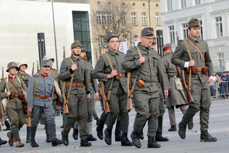 Widowisko batalistyczne "Za Polskę" w centrum Wrocławia