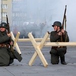 Widowisko batalistyczne "Za Polskę" w centrum Wrocławia