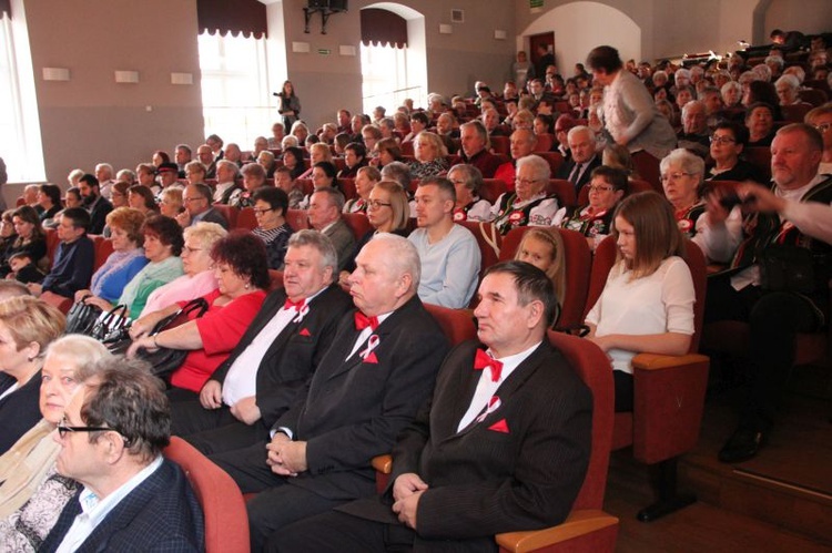 Diecezjalny Przegląd Pieśni Patriotycznych w Sulechowie