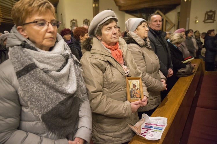 Dziękowali Matce Bożej w Śródborowie