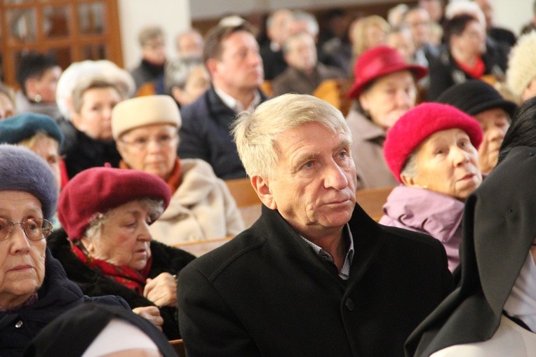 Poświęcenie organów i witraży w Mielcu-Rzochowie