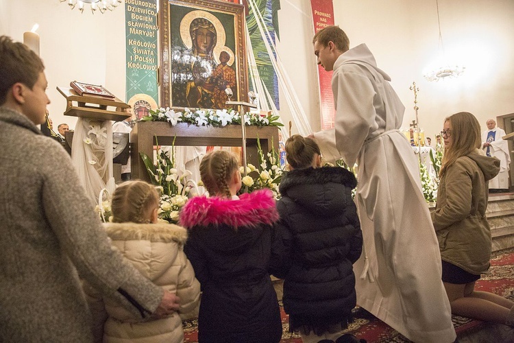 Ona ma władzę miłości. Jasnogórska Ikona w Otwocku na Ługach