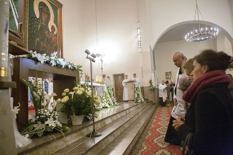 Ona ma władzę miłości. Jasnogórska Ikona w Otwocku na Ługach