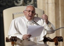 Papież: Maltretowana natura buntuje się