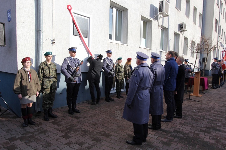 Odsłonięcie tablicy pamiątkowej w Łowiczu