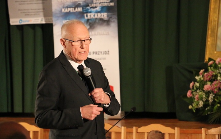 Prof. Andrzej Radzikowski