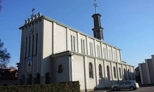 Kościół Chrystusa Króla w 50-letniej parafii w Sporyszu