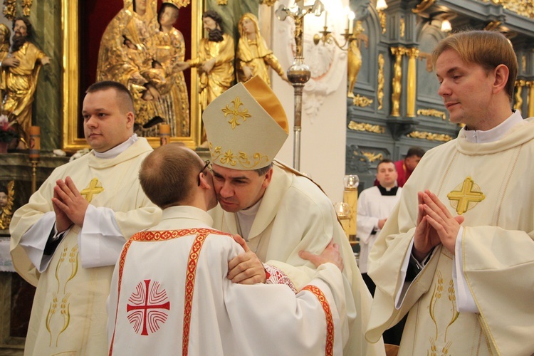 Święcenia diakonatu w katedrze łowickiej