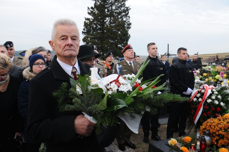 Pogrzeb por. Bolesława Kozuba, żołnierza gen. Stanisława Maczka