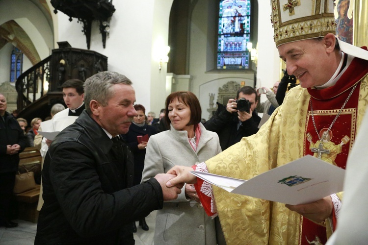 Wręczenie medali "Dei Regno Servire"