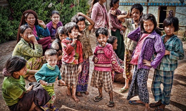 Birma: Msza dla młodych