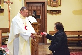 ▼	Każdy z uczestników ofiarował swoje serce Jezusowi.