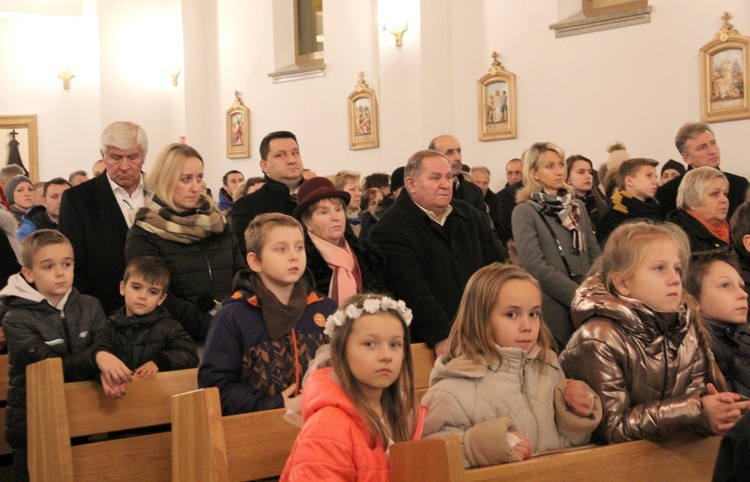 Zakręt. Bierzmowanie przy Madonnie