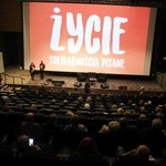 Pokaz filmu "Życie solidarnością pisane".