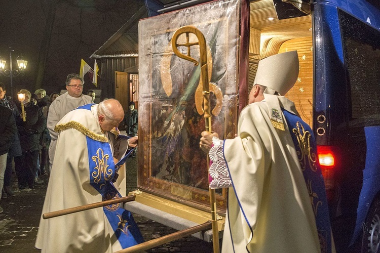 Długa Kościelna: Matka Boża w świątyni swojej Mamy