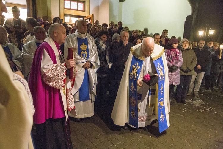 Długa Kościelna: Matka Boża w świątyni swojej Mamy