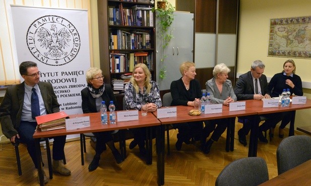 Przekazanie dokumentów odbyło się w radomskiej siedzibie IPN