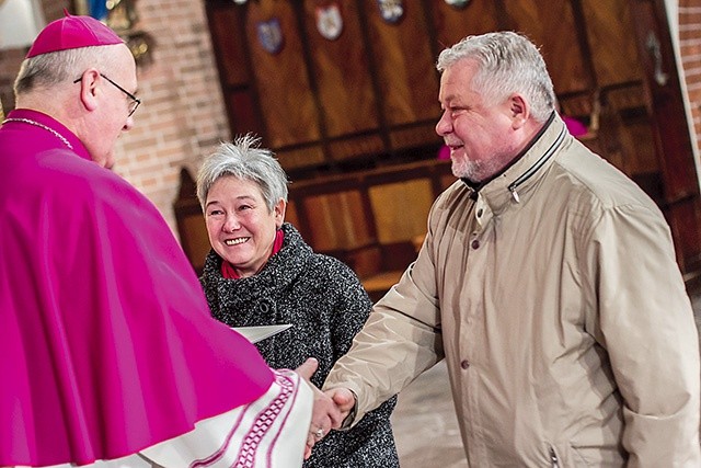 Odznaczeni podkreślają wielką dumę i motywację do dalszej pracy w parafii.