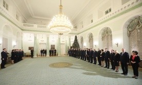 Prezydent przyjął dymisję rządu Beaty Szydło i zlecił misję tworzenia rządu Mateuszowi Morawieckiemu