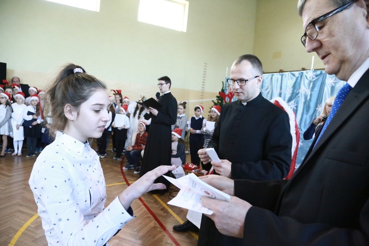 Szkolne Koło Caritas w Pustkowie