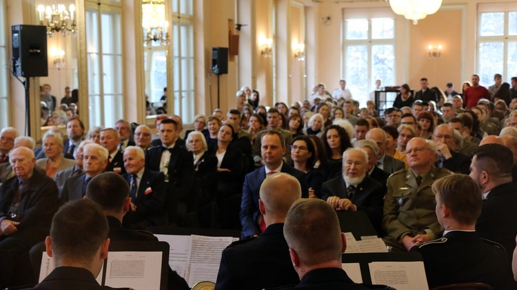 Wrocławianie świętują 150. urodziny marszałka Piłsudskiego 